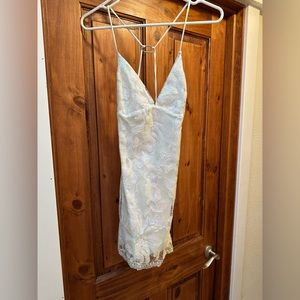 Lucy in the Sky Mini dress size medium in iridescent white